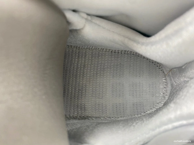 OVO 8 AA1239-135 Jordan White Retro 0925